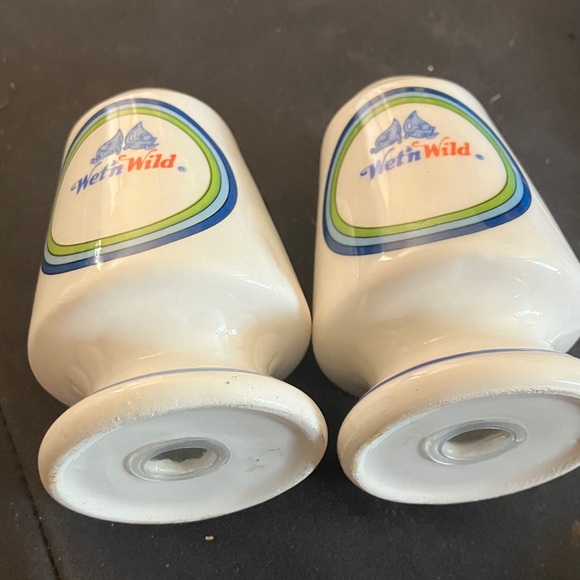 wet n wild Other - Wet n Wild White Ceramic Shakers with Blue and Green Accents